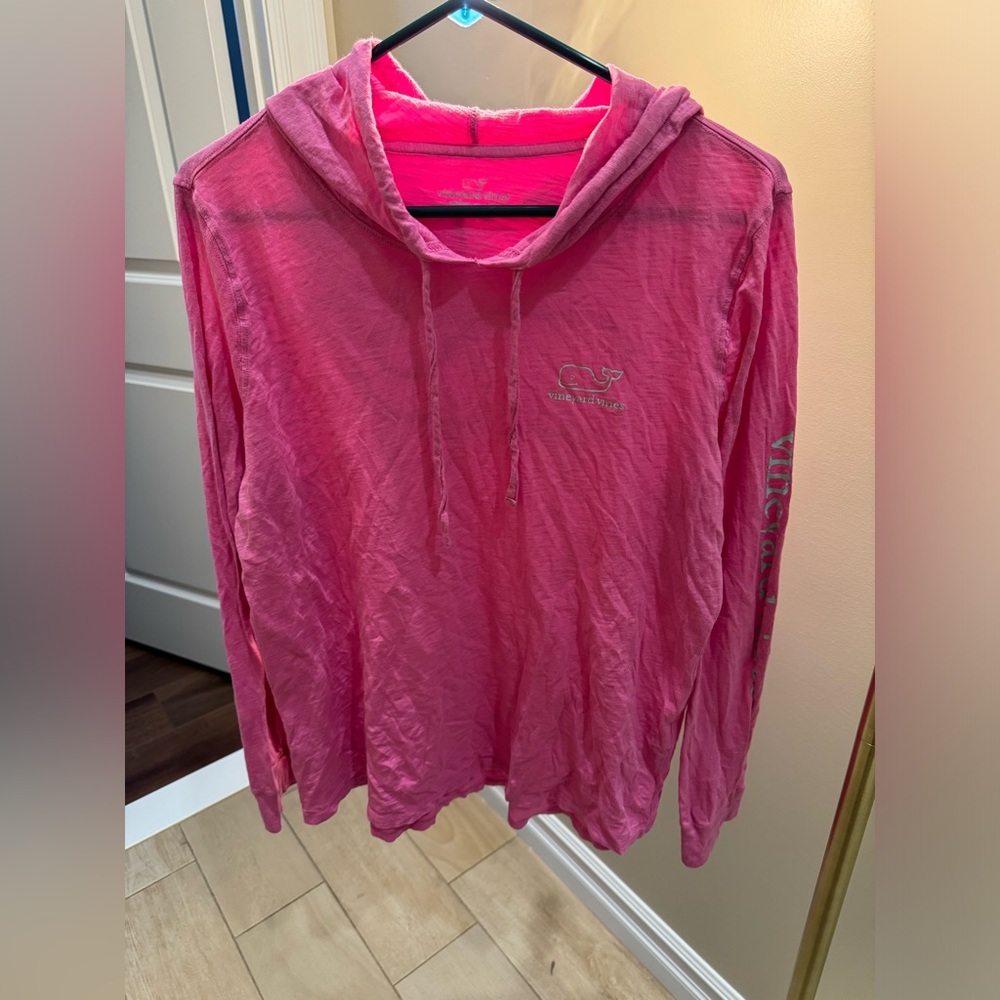 Long sleeve pink and blue large vineyard vines tshirt
